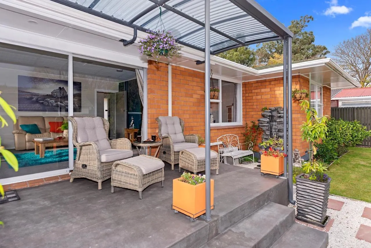 Leave Of Absence - Christchurch Holiday Home